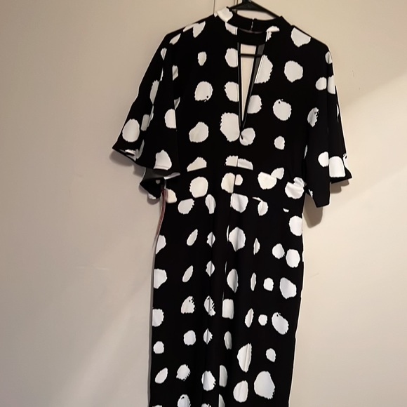 Polkadot, black, and white gown on a date night or a fancy night out - Picture 2 of 2